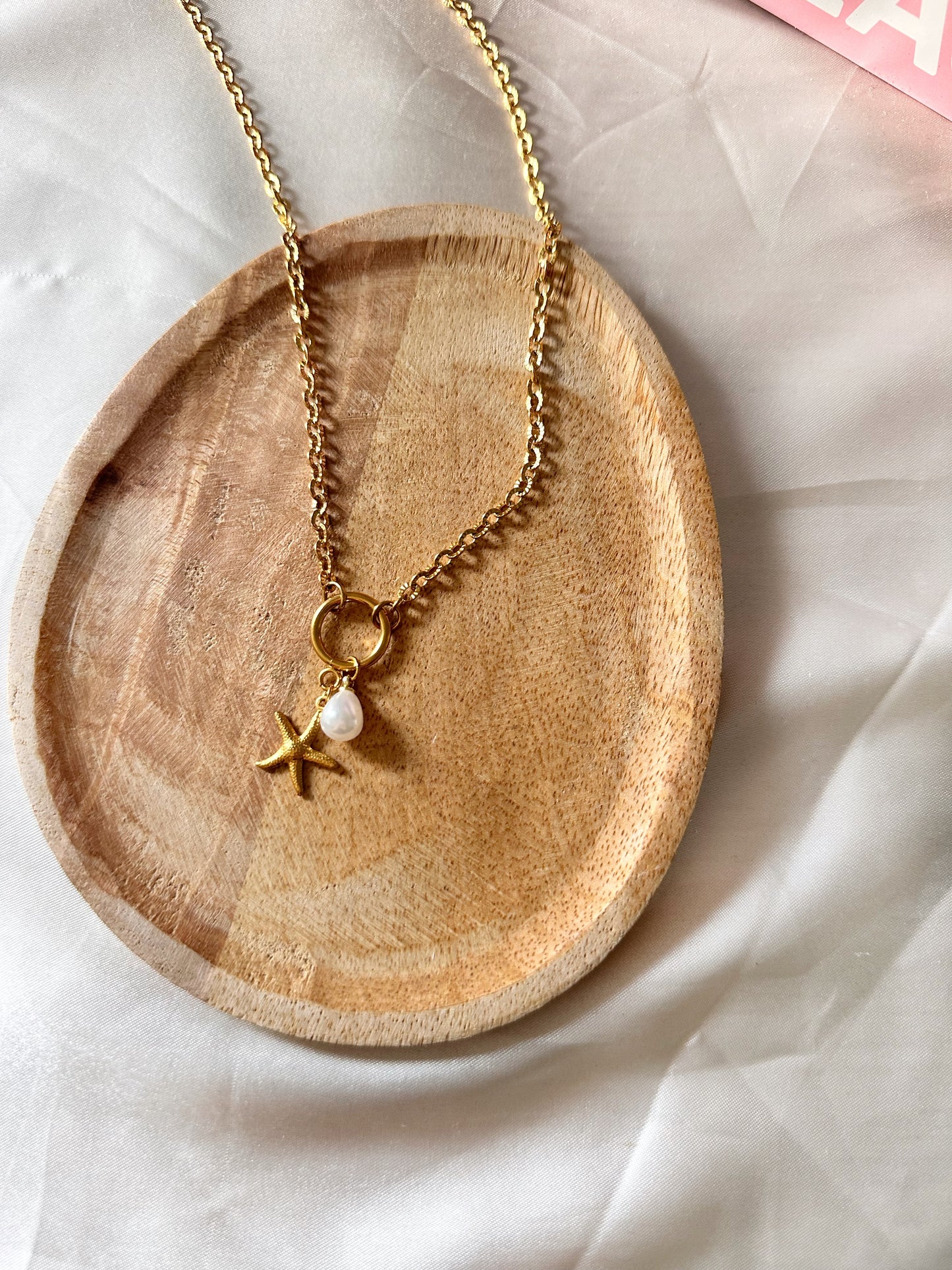 Collier ALEXA