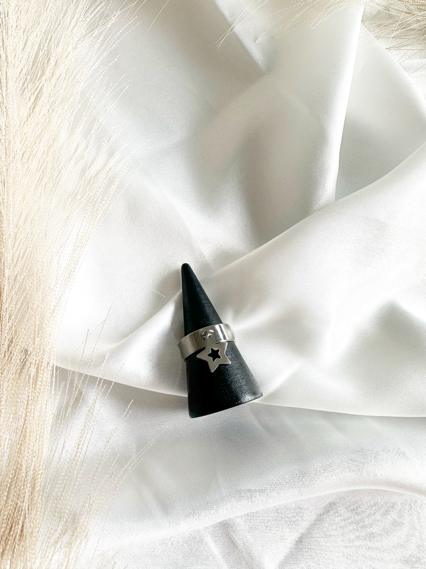 Bague fine étoile en acier inoxydable ajustable