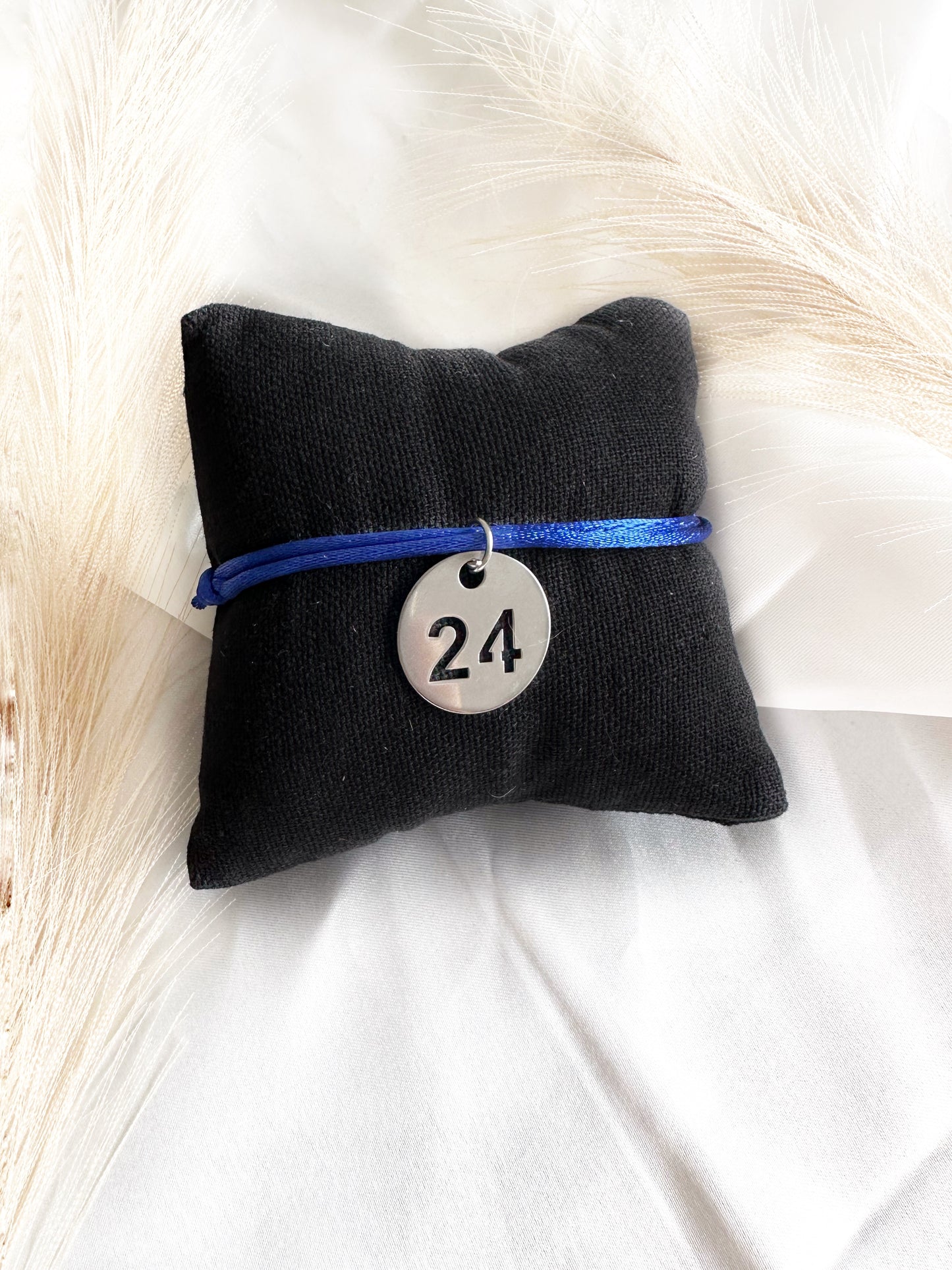 Bracelet pastille chiffre en acier inoxydable ajustable