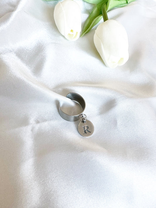 Bague pastille lettre en acier inoxydable ajustable