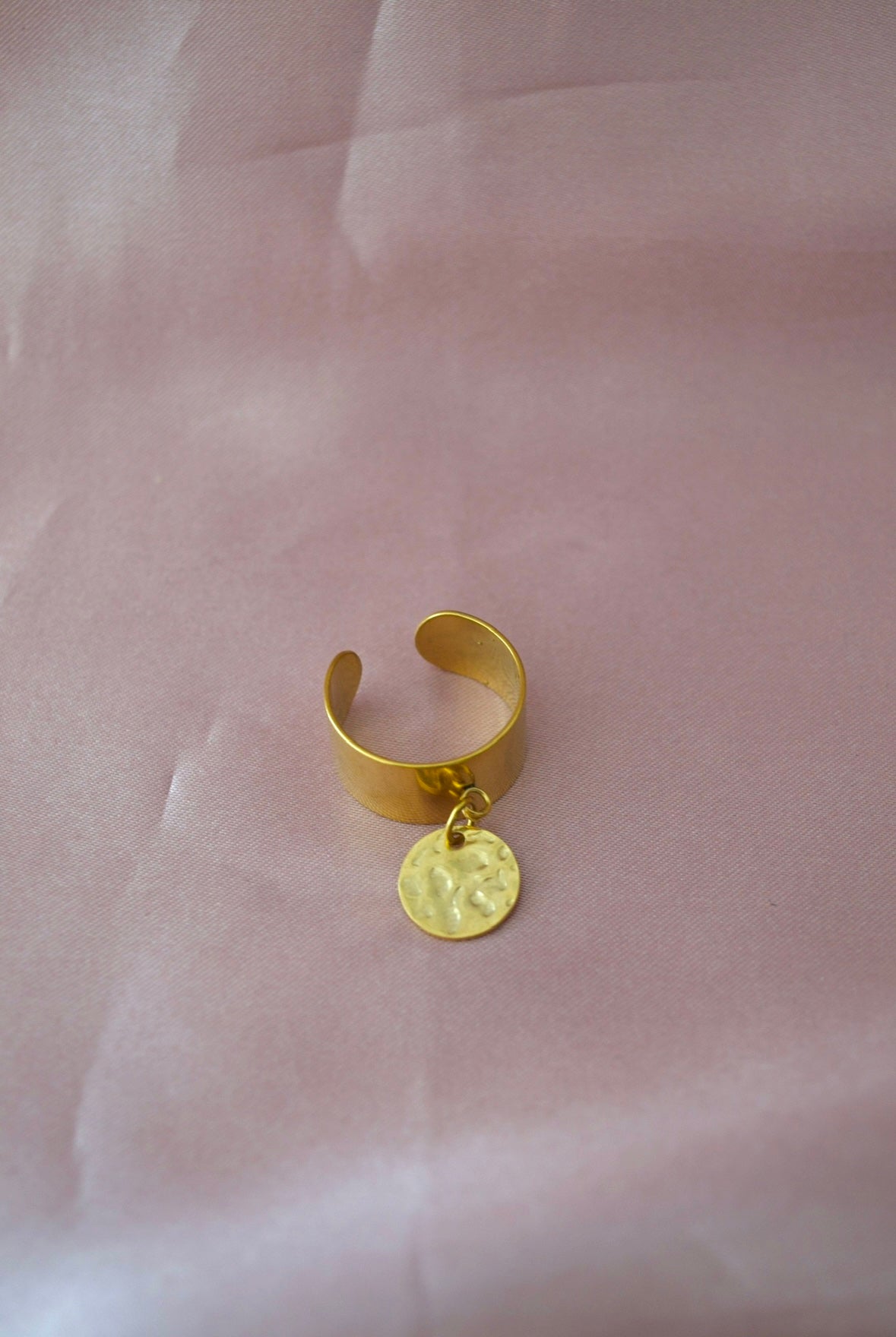 Bague pastille martelée