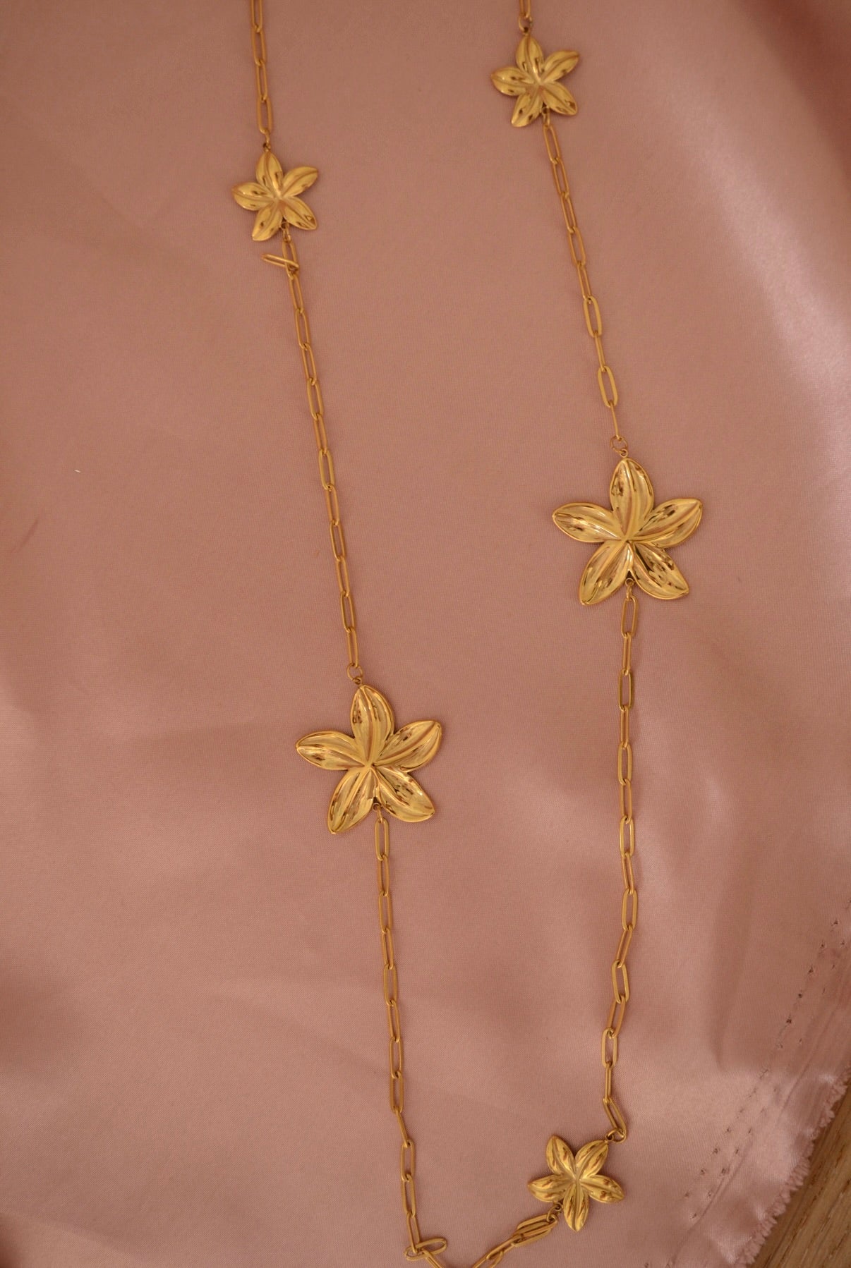 Collier sautoir Fleur