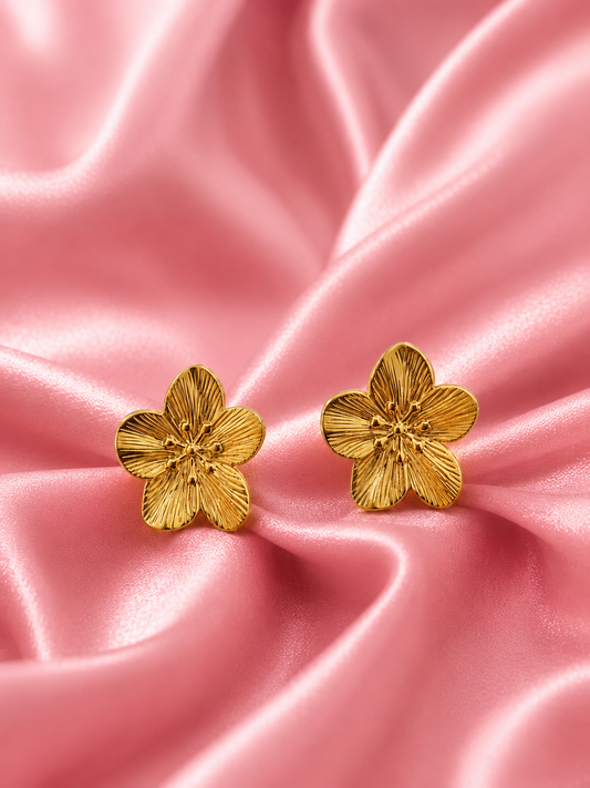Boucles d’oreilles petites fleurs or