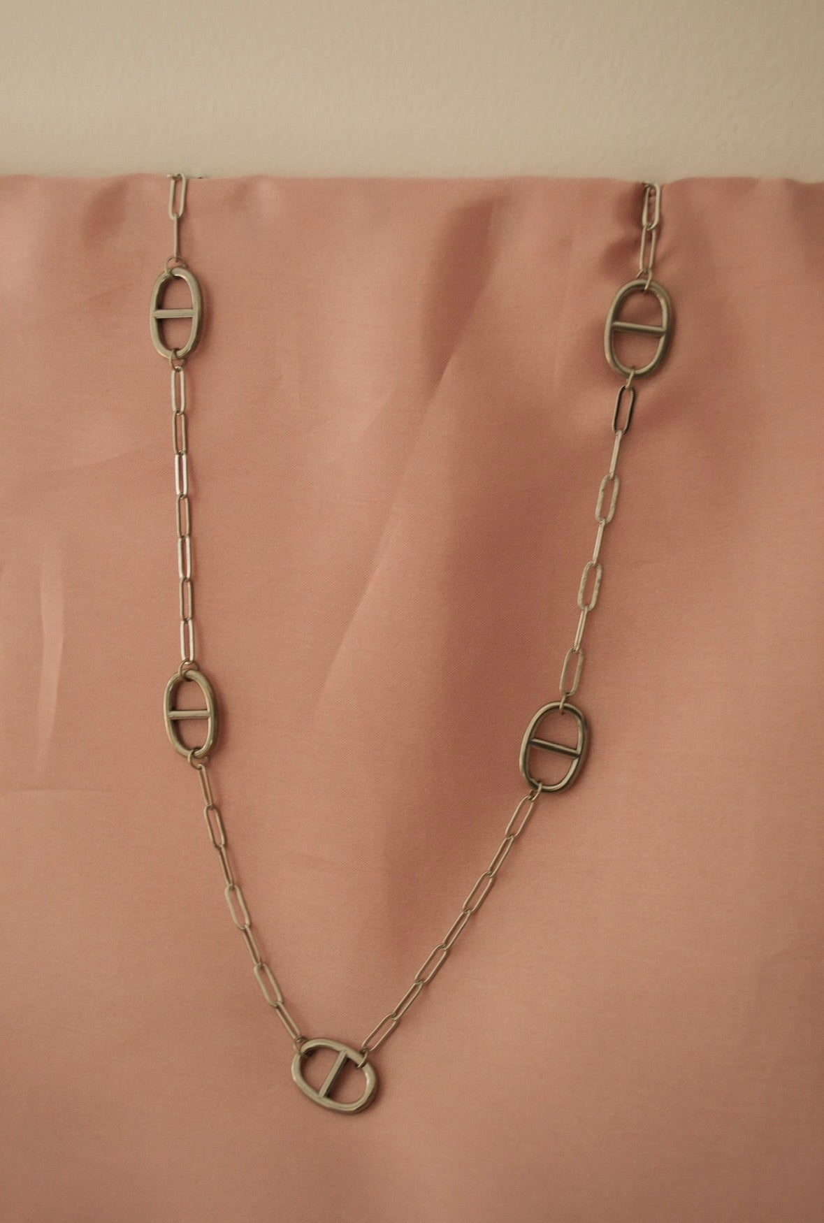 Collier LÉANE
