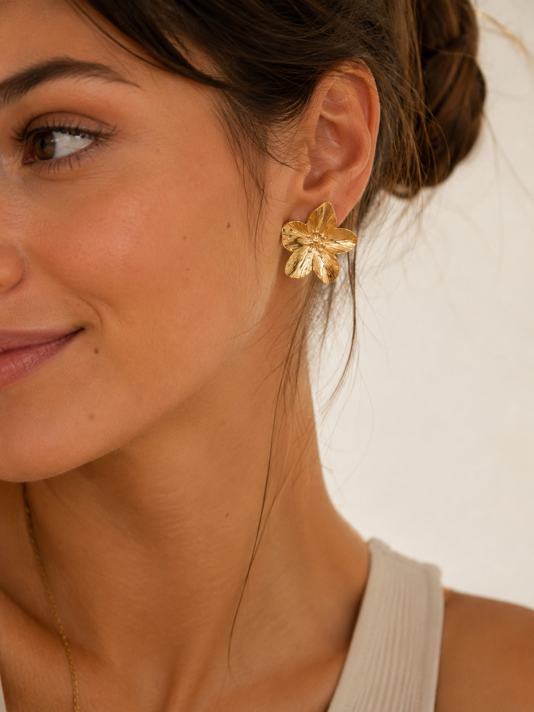 Boucles d’oreilles petites fleurs or
