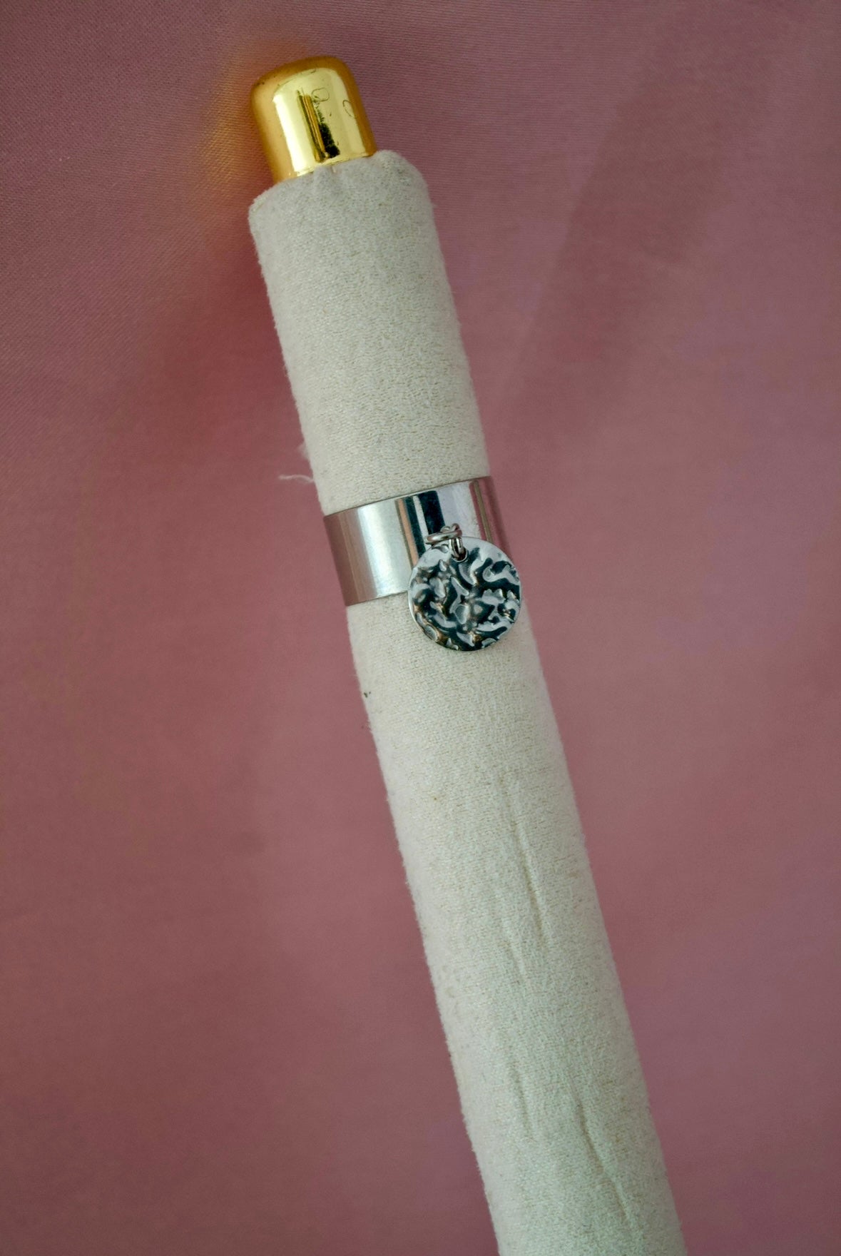 Bague pastille martelée